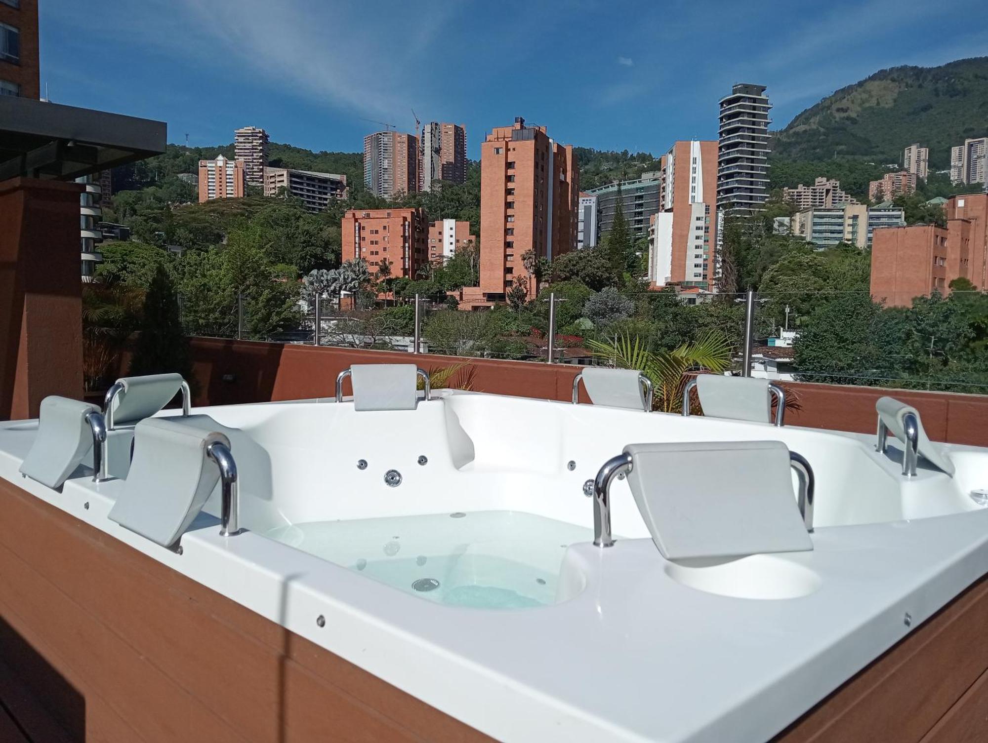 Hotel Lomas 10 Medellin By Dico Exteriör bild